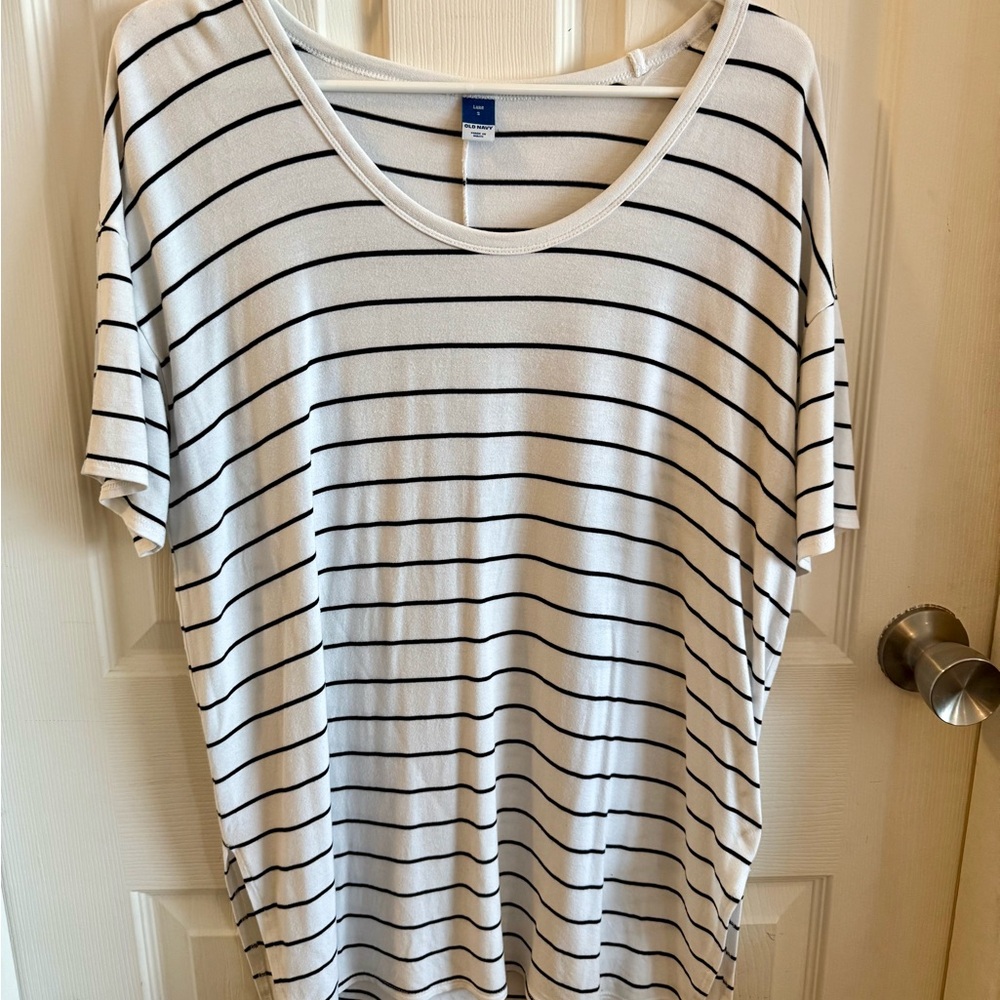 Old Navy White and Black Striped Tee